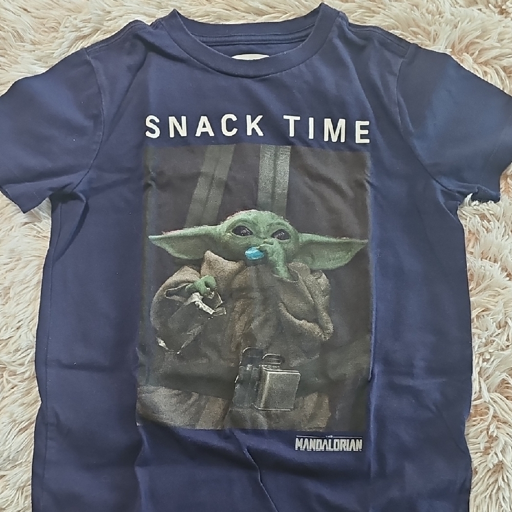 Old Navy Blue Mandalorian Snack Time Tee